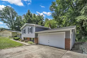 2725 Roberts Ave NW, Canton, OH 44709 - Photo 3