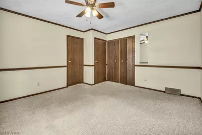 2725 Roberts Avenue NW, Canton, OH 44709 - Photo 29