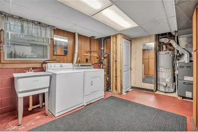 2725 Roberts Avenue NW, Canton, OH 44709 - Photo 35