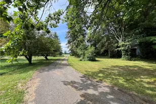 3527 Footville-Richmond Rd, Rock Creek, OH 44084 - Photo 11