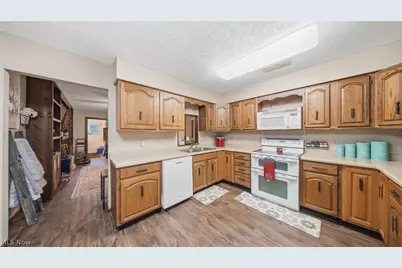 524 Ridgewood Boulevard, Belpre, OH 45714 - Photo 19