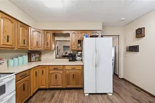 524 Ridgewood Blvd, Belpre, OH 45714 - Photo 21