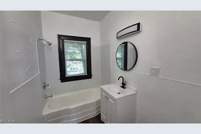 12512 Rexford Avenue, Loveland, OH 44105 - Photo 11