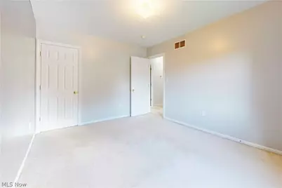3233 Saint Charles Drive, Steubenville, OH 43952 - Photo 21