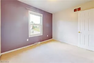 3233 St Charles Dr, Steubenville, OH 43952 - Photo 11