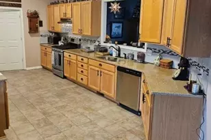 349 Springbrook Cir, Elyria, OH 44035 - Photo 13
