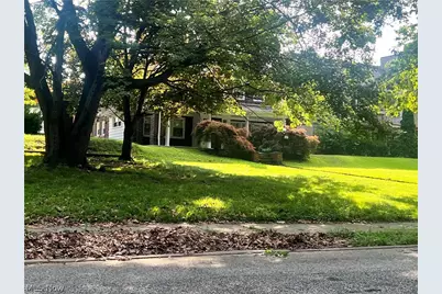 1017 East Boulevard, Loveland, OH 44108 - Photo 1