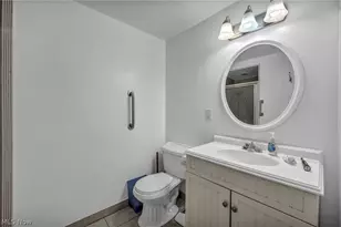 227 Fairfield Rd, Avon Lake, OH 44012 - Photo 31