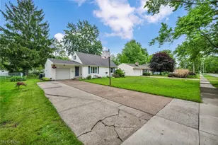 227 Fairfield Rd, Avon Lake, OH 44012 - Photo 3