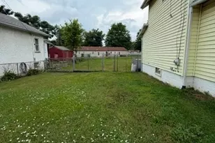 1513 14th St SE, Canton, OH 44707 - Photo 9
