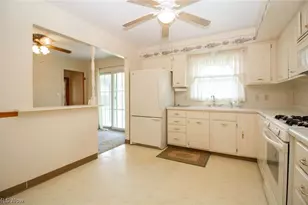 3504 Orchard Hill Dr, Canfield, OH 44406 - Photo 9