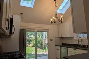 1925 W 52nd St, Loveland, OH 44102 - Photo 7