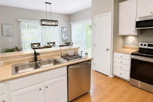 2923 Stratford Way, Willoughby Hills, OH 44092 - Photo 11