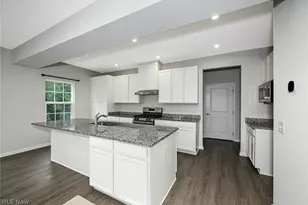 8728 Mavis Trl, Streetsboro, OH 44241 - Photo 5