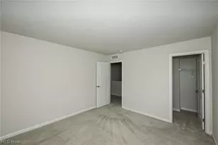 8728 Mavis Trl, Streetsboro, OH 44241 - Photo 7