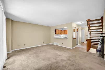 246 Steeple Chase Run, Northfield, OH 44067 - Photo 5