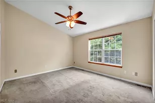 246 Steeple Chase Run, Northfield, OH 44067 - Photo 15