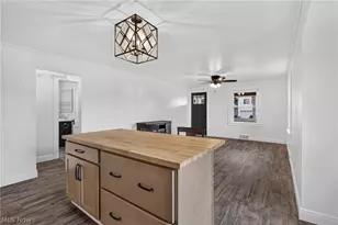 426 Queisner Ave, Lowellville, OH 44436 - Photo 5