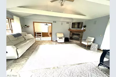 4423 Barrington Drive, Austintown, OH 44515 - Photo 5