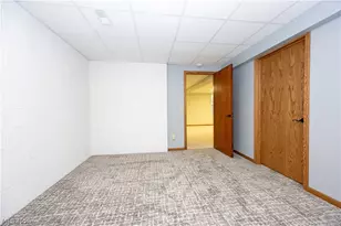 242 Woodbury Cir, Kidron, OH 44618 - Photo 23
