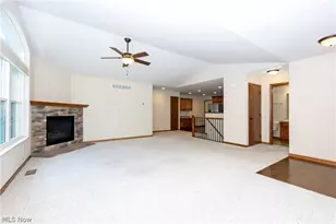 242 Woodbury Cir, Kidron, OH 44618 - Photo 3