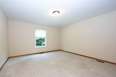 242 Woodbury Circle, Kidron, OH 44618 - Photo 11