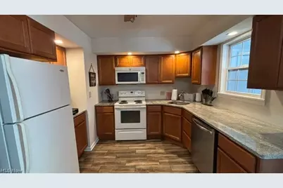 1315 W Market Street, Akron, OH 44313 - Photo 9