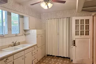 1155 W 6th St, Lorain, OH 44052 - Photo 5
