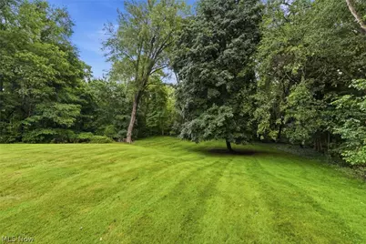 523 Rotunda Avenue, Akron, OH 44333 - Photo 33