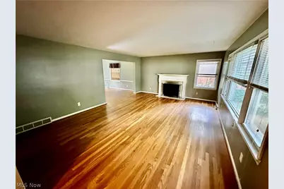 1160 Lisa Ann Drive, Akron, OH 44313 - Photo 5