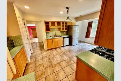 1160 Lisa Ann Drive, Akron, OH 44313 - Photo 11