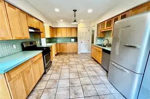 1160 Lisa Ann Dr, Akron, OH 44313 - Photo 15