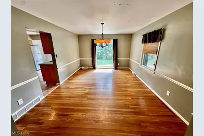 1160 Lisa Ann Drive, Akron, OH 44313 - Photo 9