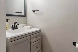 4905 Glenridge Cir NE, Canton, OH 44714 - Photo 31