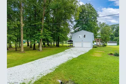 5504 Donner Drive, New Franklin, OH 44216 - Photo 3