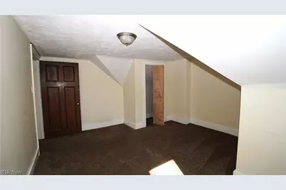 1448 Creighton Avenue, Akron, OH 44310 - Photo 47