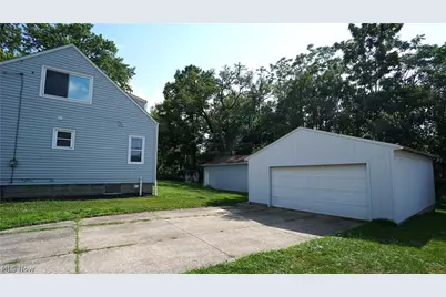 1448 Creighton Avenue, Akron, OH 44310 - Photo 23