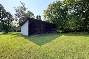 9248 Indian Lake Rd, Byesville, OH 43723 - Photo 5