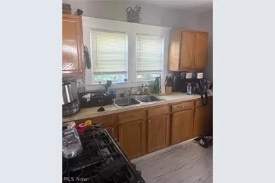 477 Bishop Street, Akron, OH 44307 - Photo 5