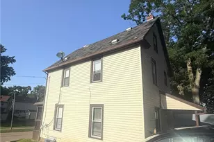 477 Bishop St, Akron, OH 44307 - Photo 25