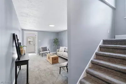 709 Columbus Ave NW, Canton, OH 44708 - Photo 5