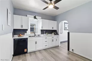 709 Columbus Ave NW, Canton, OH 44708 - Photo 11