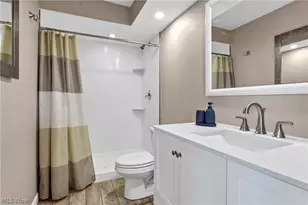 12900 Lake Ave, Oakwood, OH 44107 - Photo 17
