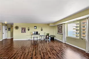 12500 Edgewater Dr, Oakwood, OH 44107 - Photo 11