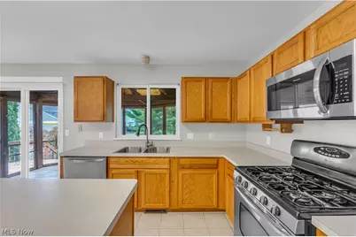 467 Canterbury Lane, Northfield, OH 44067 - Photo 11