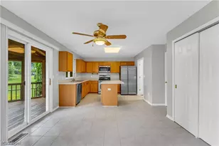 467 Canterbury Ln, Northfield, OH 44067 - Photo 9