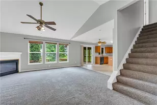 467 Canterbury Ln, Northfield, OH 44067 - Photo 5