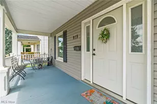 915 Auburn Pl NW, Canton, OH 44703 - Photo 3