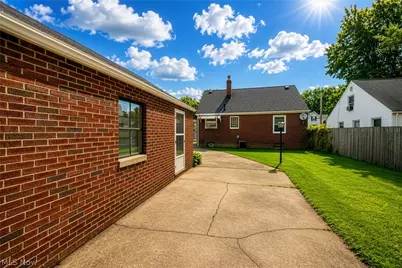 1320 19th Street NE, Canton, OH 44714 - Photo 29