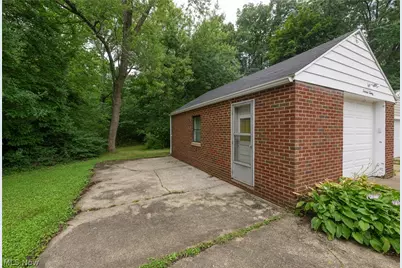 1320 19th Street NE, Canton, OH 44714 - Photo 27